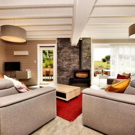 Casa vacanze Stylish In Houffalize With Sauna Patio Garden Dinez