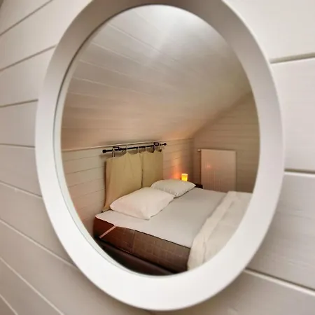 Casa vacanze Stylish In Houffalize With Sauna Patio Garden Dinez